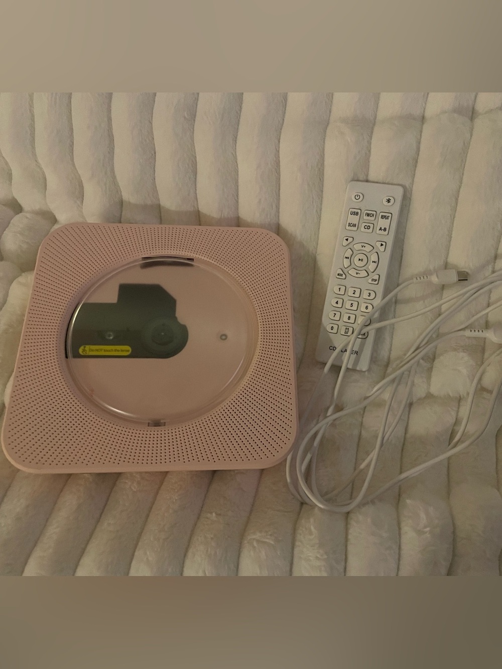 portable pink CD player 🪽
